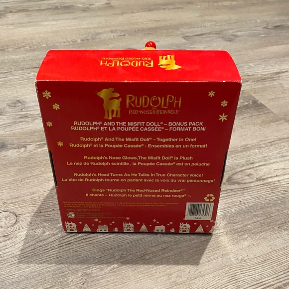 GEMMY Christmas Rudolph Reindeer And The Misfit Doll Sings Animated NEW 2008 - Picture 2 of 4